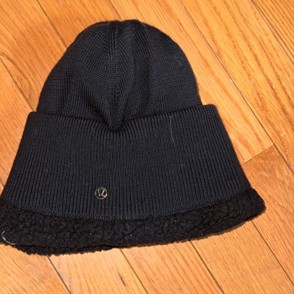lululemon athletica Black Ribbed Beanie